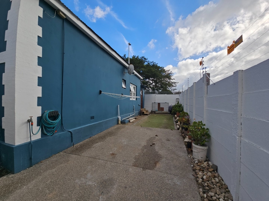 3 Bedroom Property for Sale in Wynberg Western Cape